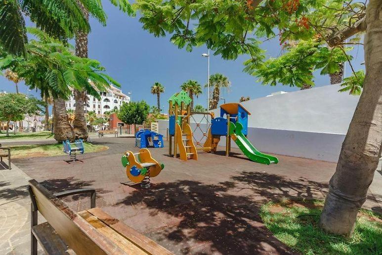 Cozy Seaside Apartment 215 In Parque Santiago 2 Playa de las Americas  Luaran gambar